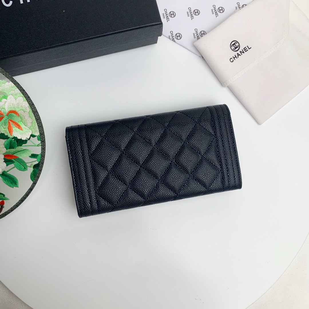 芸能人愛用Chanel シャネル 実物の写真 N品スーパーコピー財布代引き対応国内発送後払い安全必ず届く優良サイト